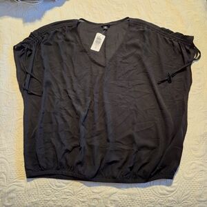 Torrid women's black size 0 or 12 Georgette Dolman shoulder tie blouse NWT